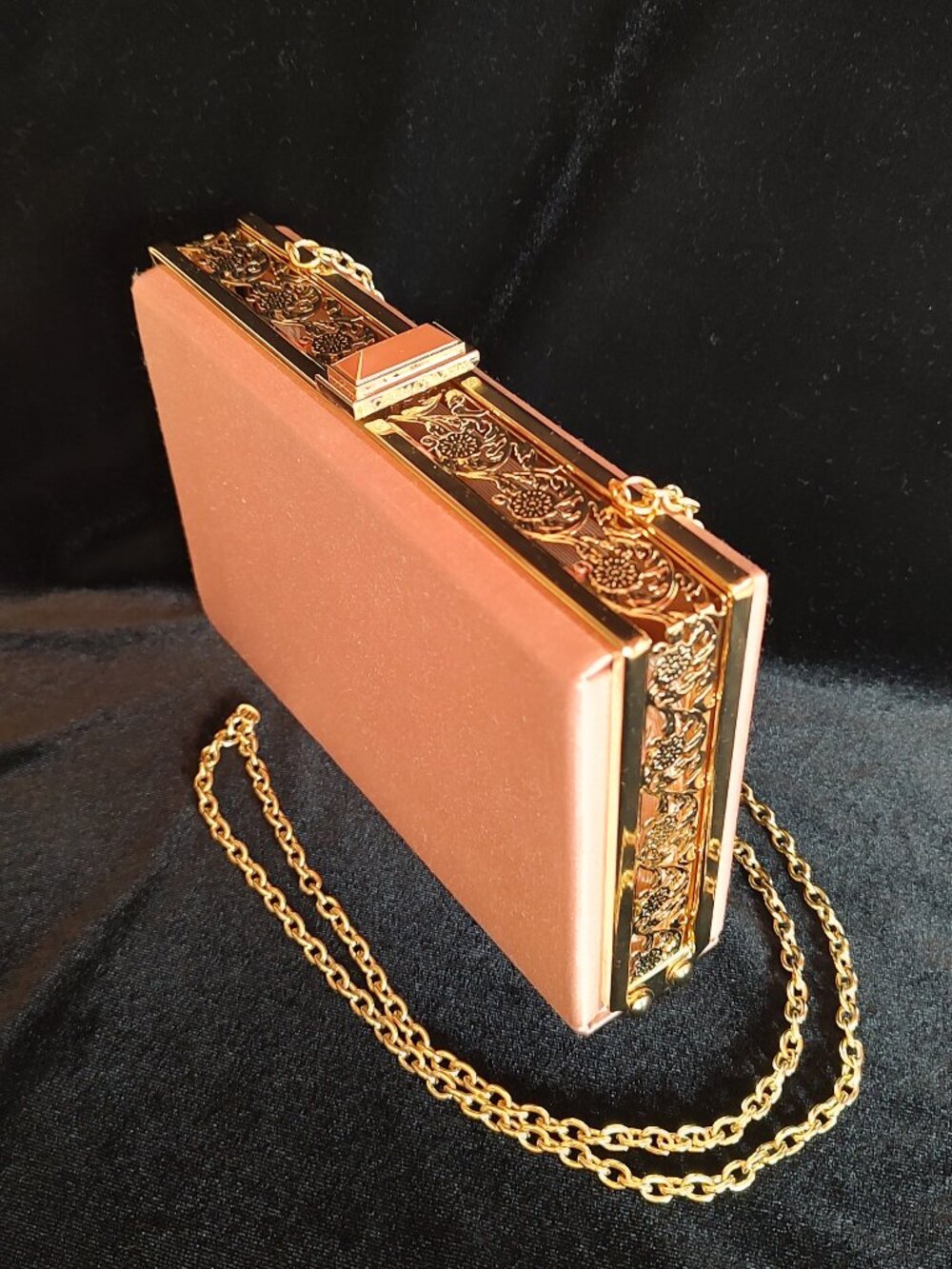 BCBGMAXAZRIA Gold Frame Satin Clutch - Chain Strap, Elegant Evening Bag